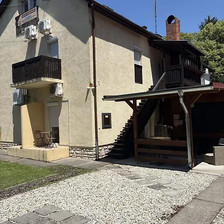 Kincso Vendeghaz Guest house 3*