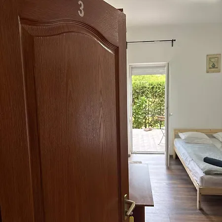 Guest house Kincso Vendeghaz 3*