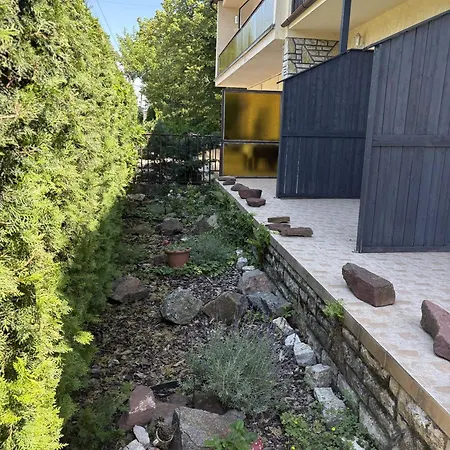 Kincso Vendeghaz Guest house Siofok