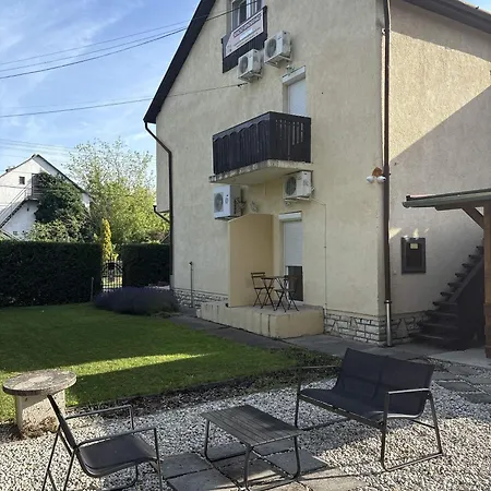 Guest house Kincso Vendeghaz 3*