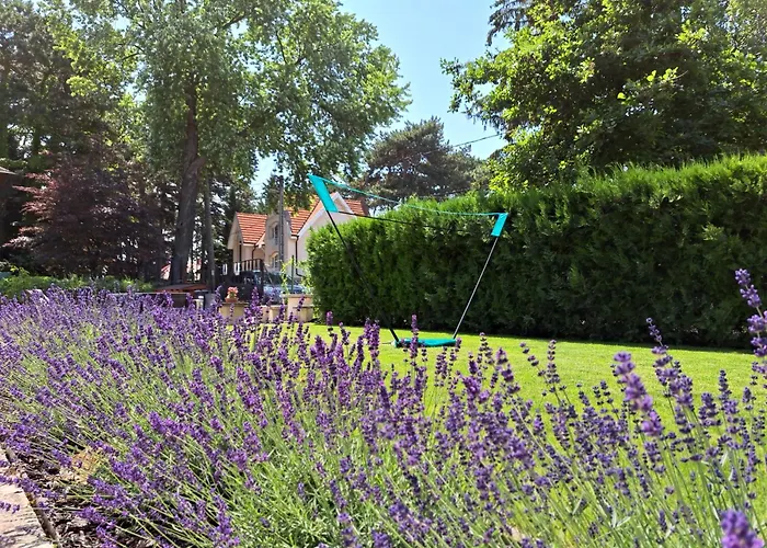 Kincso Vendeghaz By Newave Gasthof Siófok